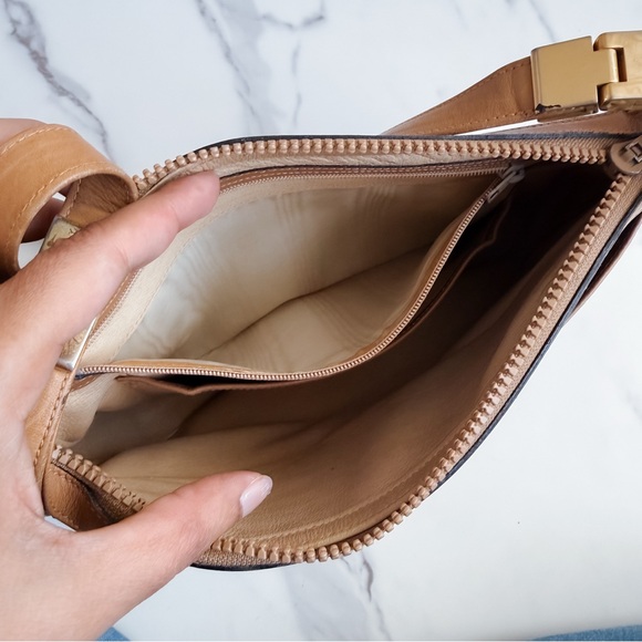 Vintage Gucci Micro GG Web Sherry crossbody bag - Picture 9 of 16